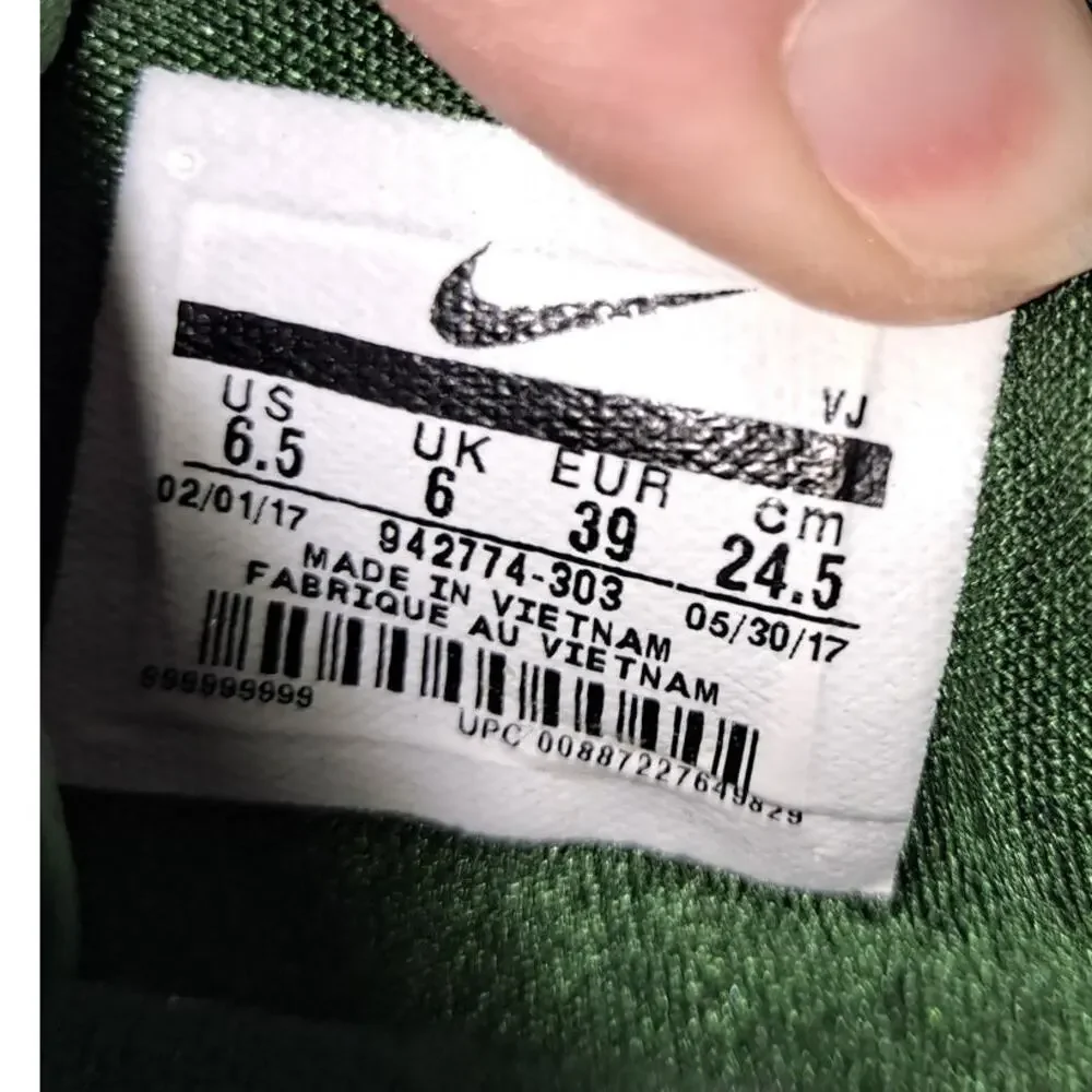 Nike green white